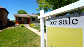 Average US long-term mortgage rate falls to 6.23%, ending a three-week climb