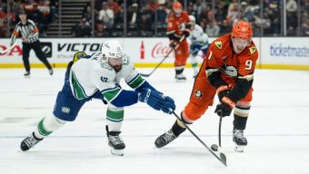 Ducks edged by Canucks on a pair of late goals