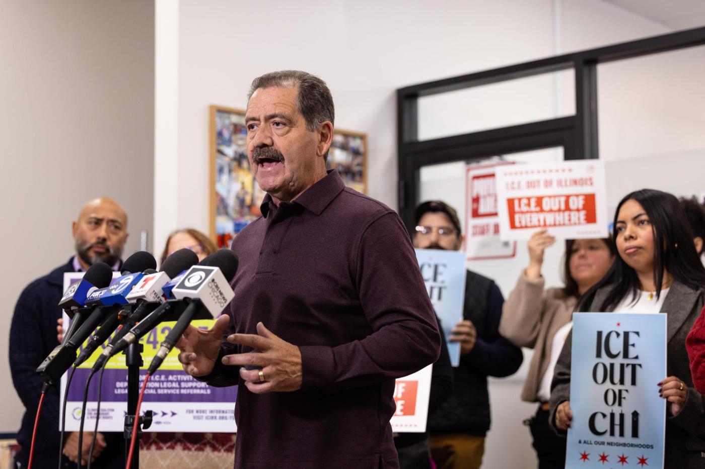 House reprimands Illinois congressman over succession plan, angering Democrats