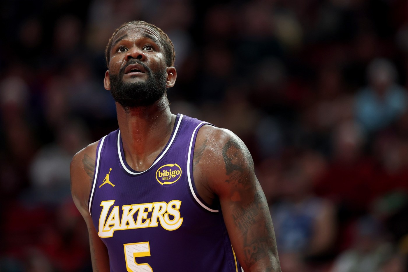 Lakers’ JJ Redick hopes Deandre Ayton will rejoin lineup by end of week