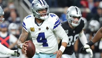 Dak Prescott’s 4 TD passes help Cowboys rout Raiders
