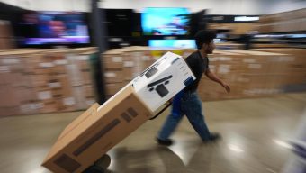 US retail sales rose slightly in September, adding to months of big gains