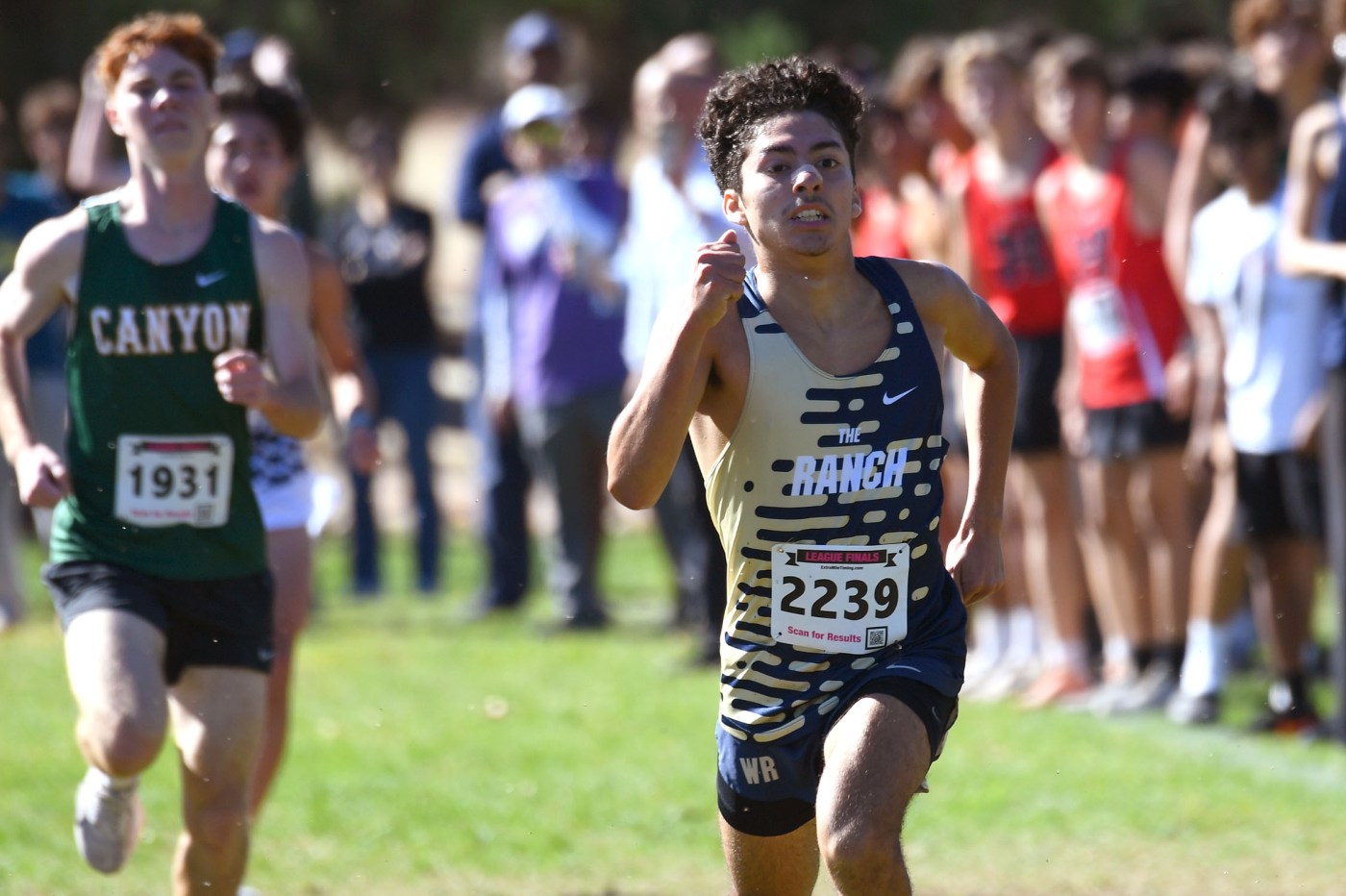 Cross Country: Saugus girls, Hart boys extend Foothill League winning streaks