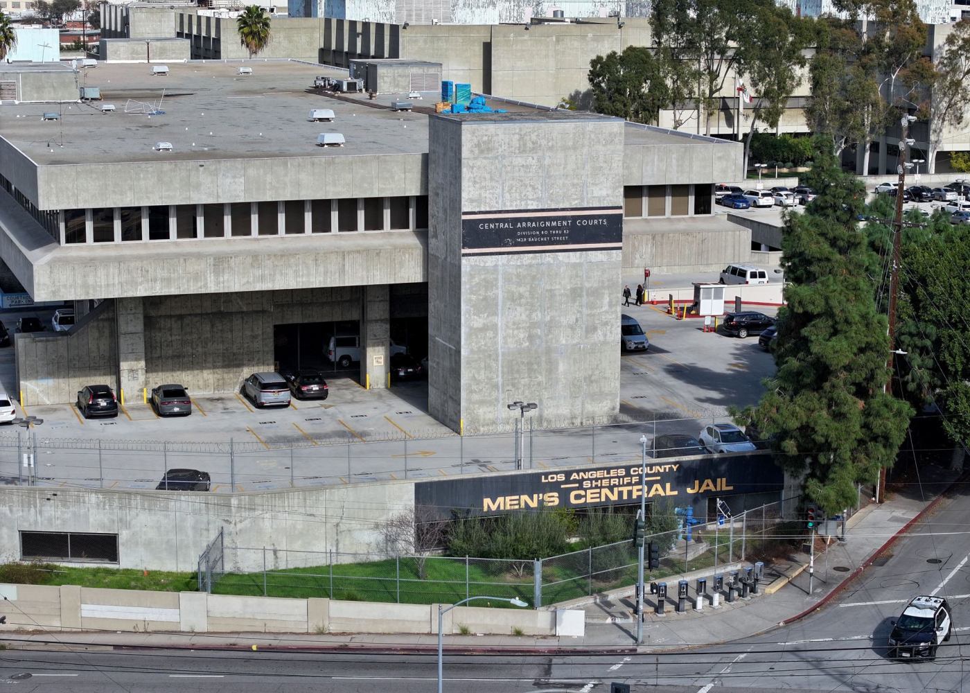 New frozen-to-hot meal program for LA County jails includes Thanksgiving menu