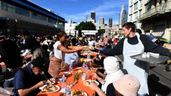 Throngs of LA County volunteers feed the needy on Thanksgiving