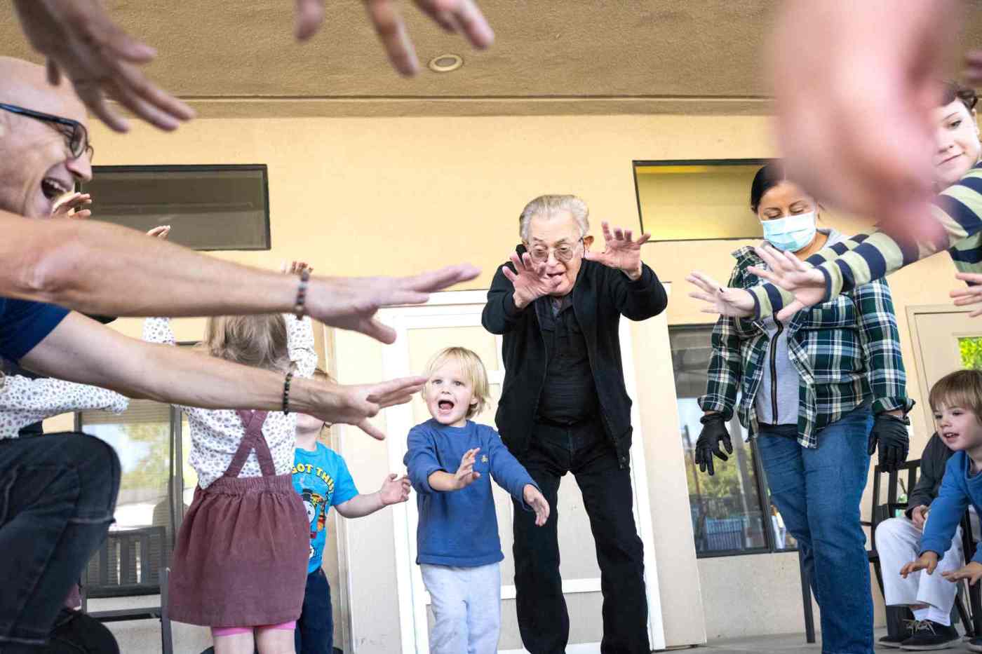 ONEgeneration bonds children with elderly suffering dementia, and both thrive