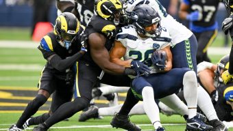 Rams’ defense holds off Seahawks, bullies way into NFC West lead