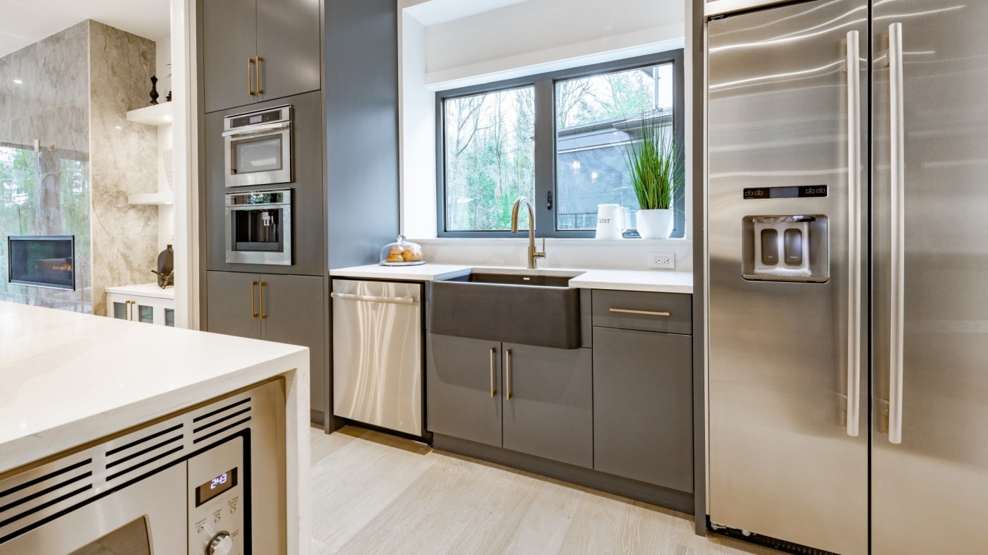 Frumpy Mom: My kitchen has gone on strike against me