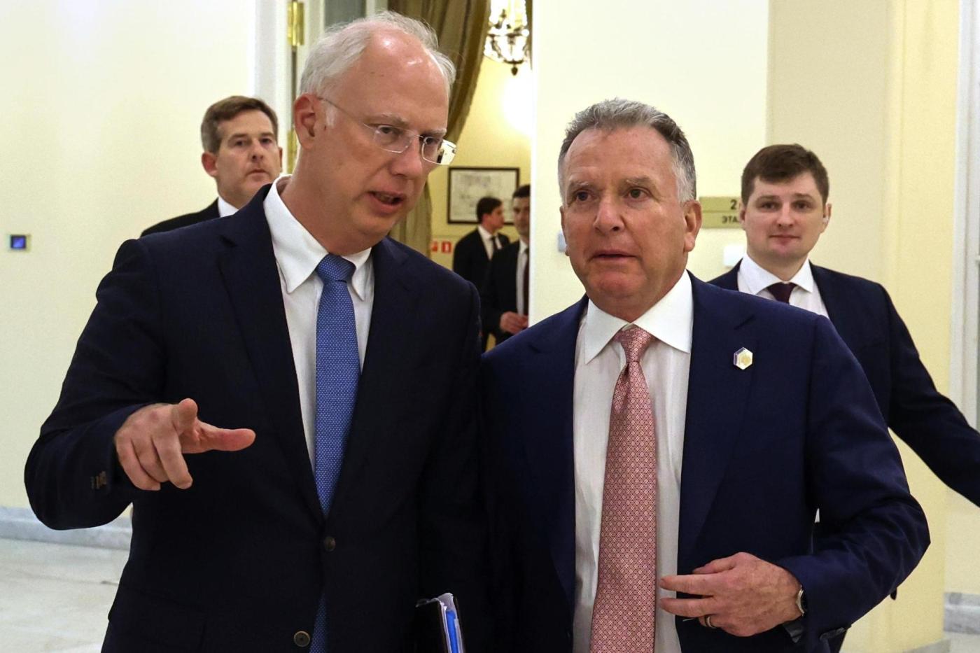 Report: US envoy coached Putin aide on how Russian leader should pitch Trump on Ukraine peace plan