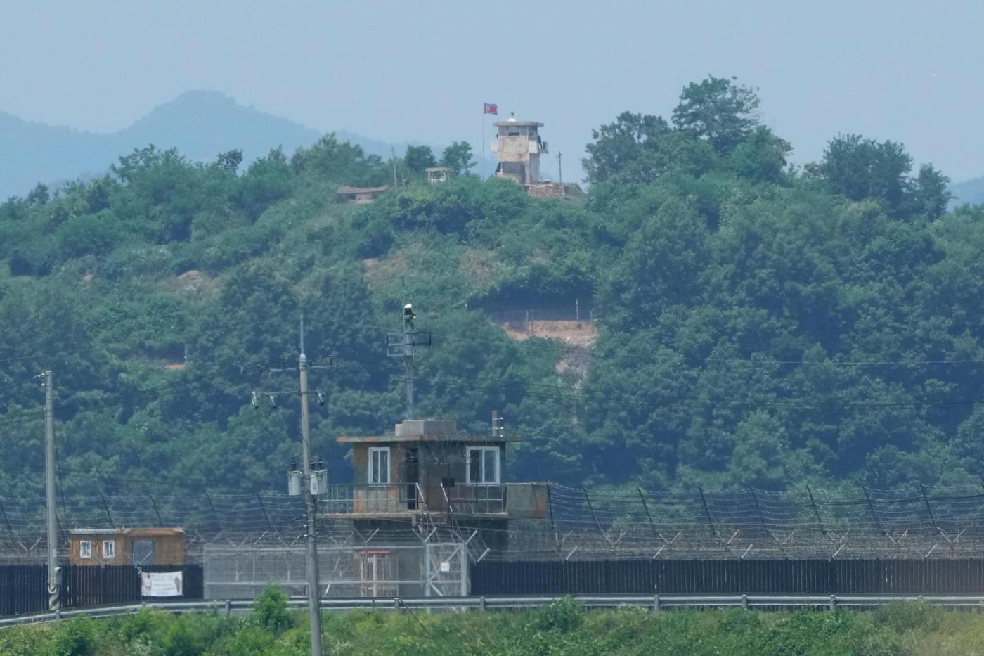 South Korea offers talks with North to prevent accidental armed clash at border