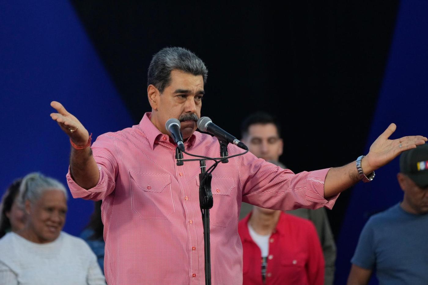 FAA warns all pilots of risks of flying over Venezuela over ‘worsening security situation’