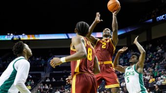 No. 24 USC outlasts Oregon in Big Ten opener to remain unbeaten