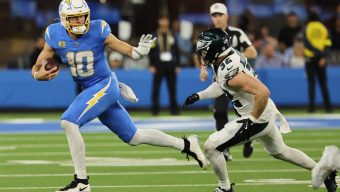 Chargers QB Justin Herbert says injured hand is better this week than last