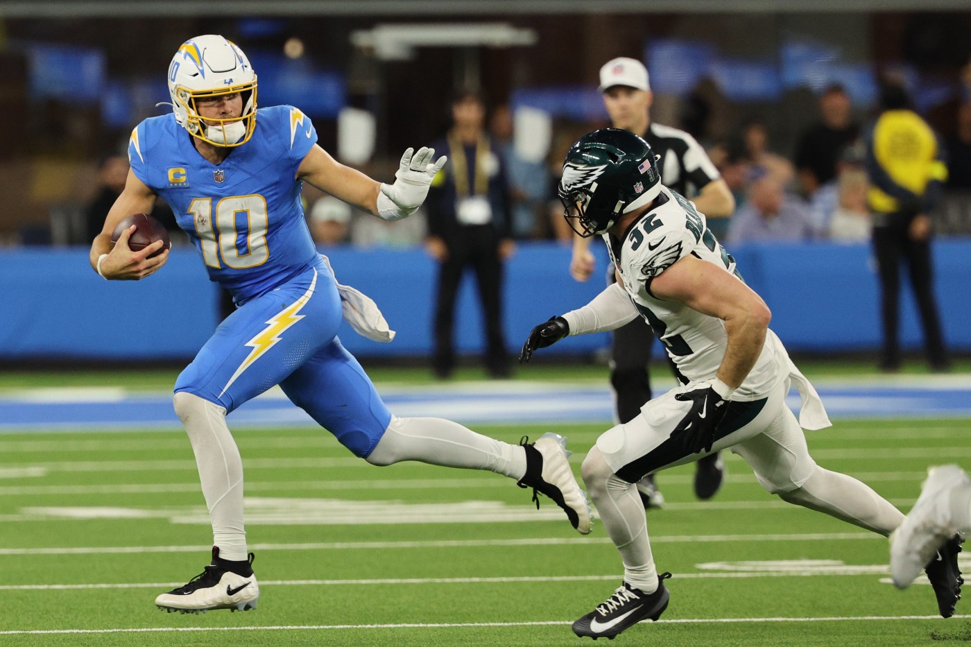 Chargers QB Justin Herbert says injured hand is better this week than last