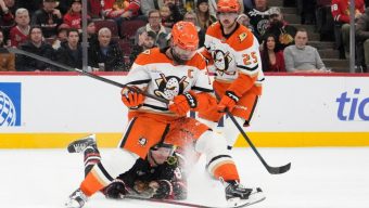 Ducks squander hot start in loss to Blackhawks