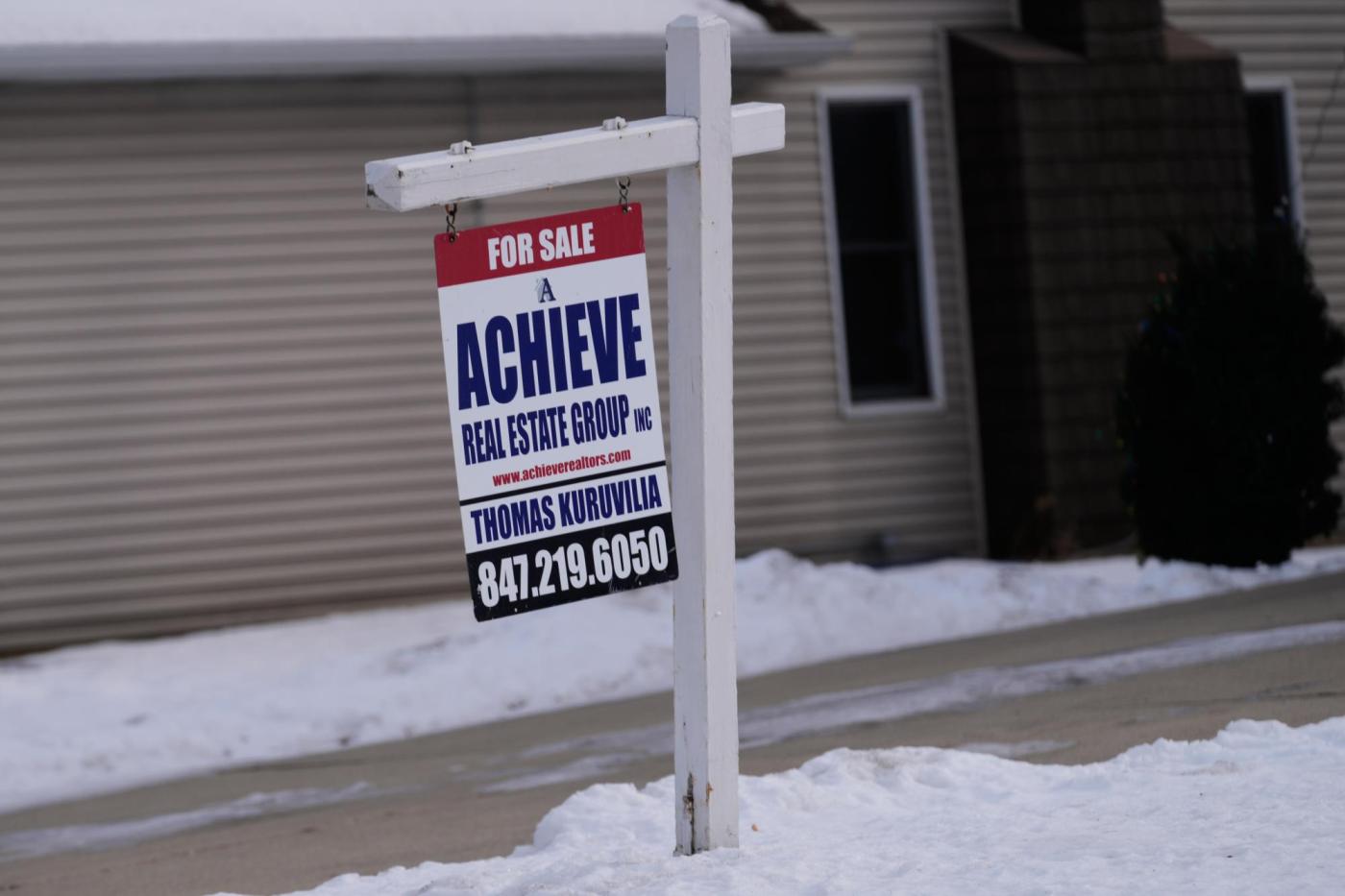 November US homes sales rose from the previous month, but down from 2024 as prices climb