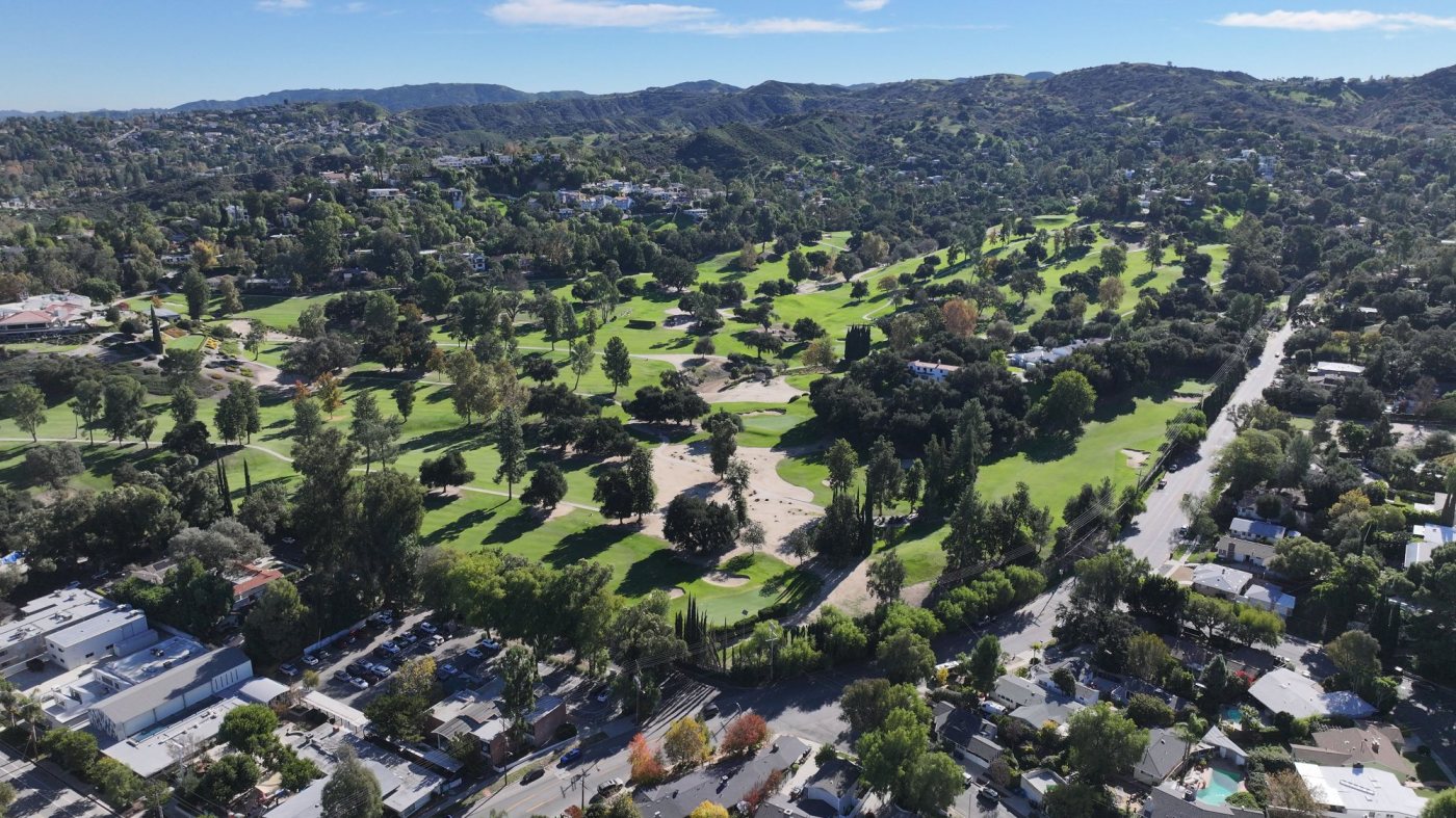 Residents of Woodland Hills fight a plan to build 398 homes in a canyon with wildfire risks