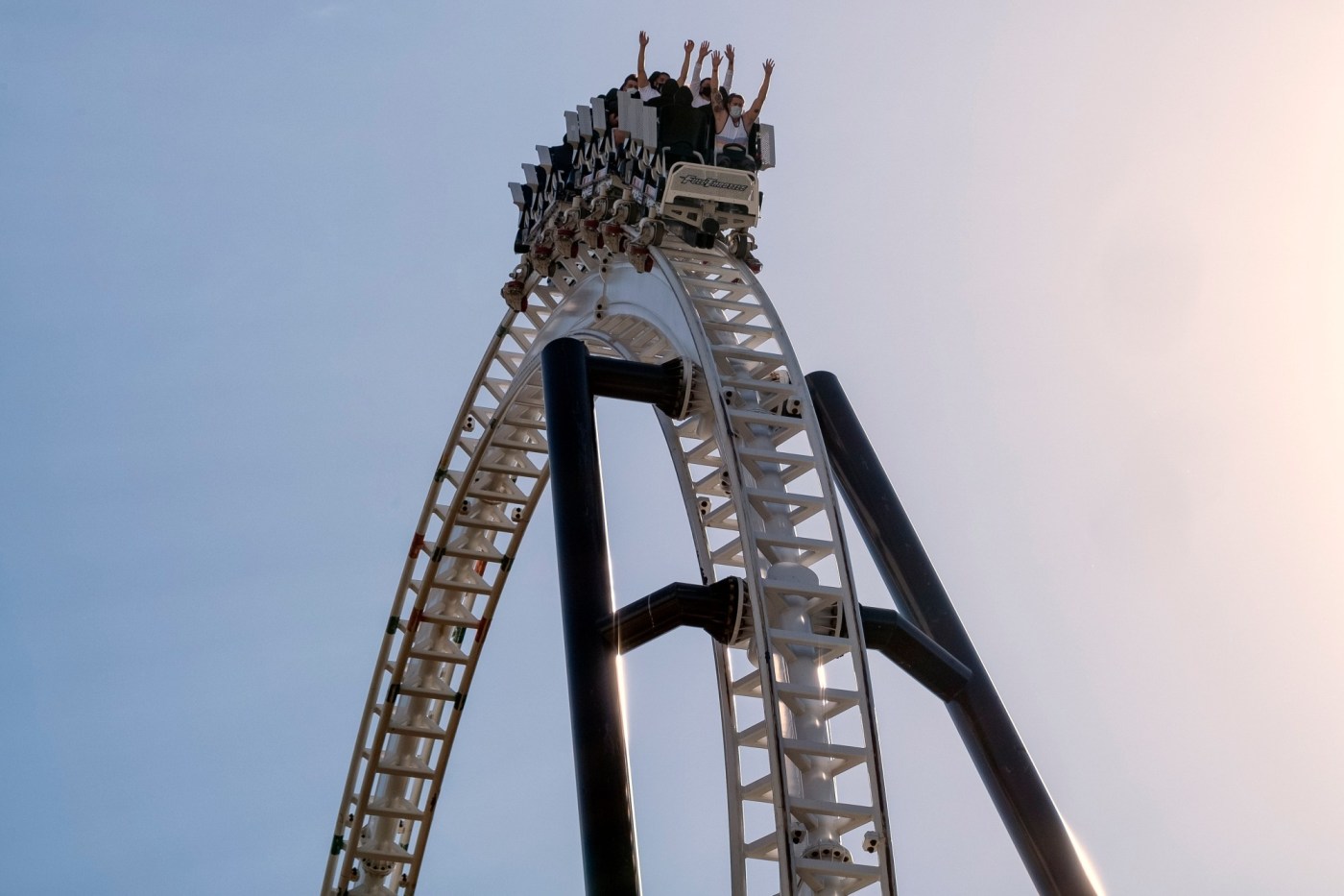 Six Flags Magic Mountain pushes back new coaster to 2027