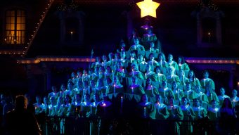 ‘Coco’ star Benjamin Bratt to narrate Disneyland Candlelight Processional
