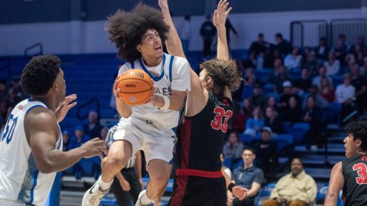Santa Margarita boys basketball survives late scare from Village Christian