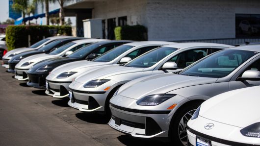 New California laws rewrite car-buying rules with return policy, pricing reforms