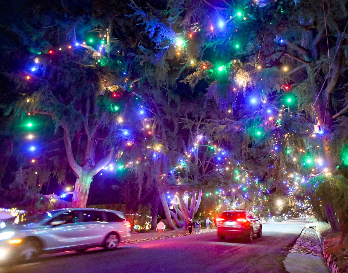 Two beloved ‘Dena’ communities hit hard by the Eaton fire are turning the holiday lights back on
