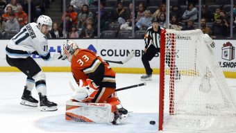 Mammoth hand Ducks their most lopsided loss of the season