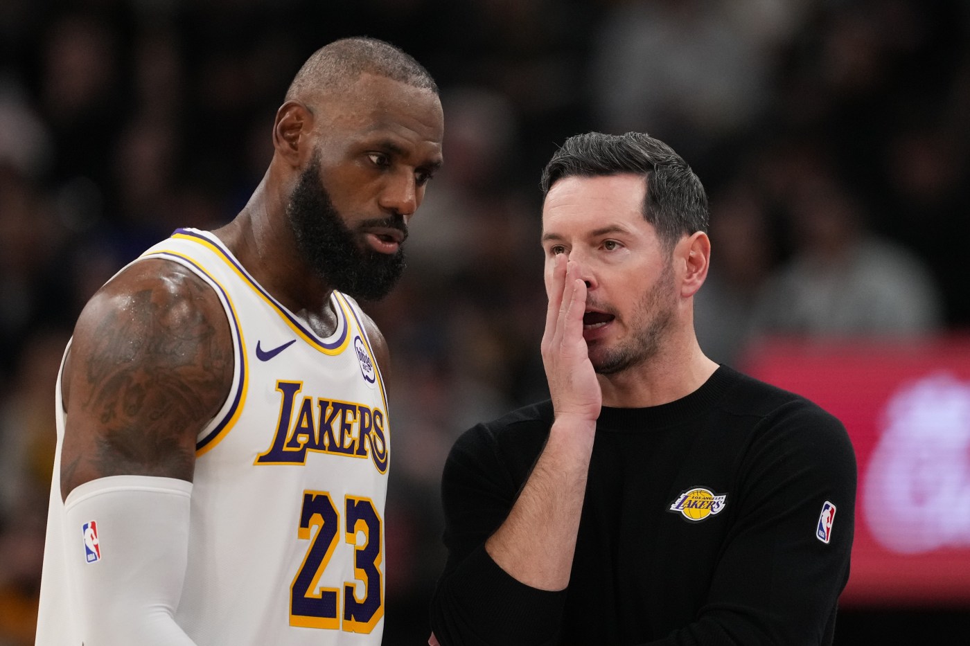 In search of identity, Lakers looking to end slump vs. Memphis