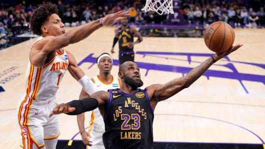 LeBron James barely misses triple-double as Lakers rout Hawks to end 3-game skid