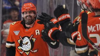 Ducks head to Colorado looking to build on 4-game winning streak