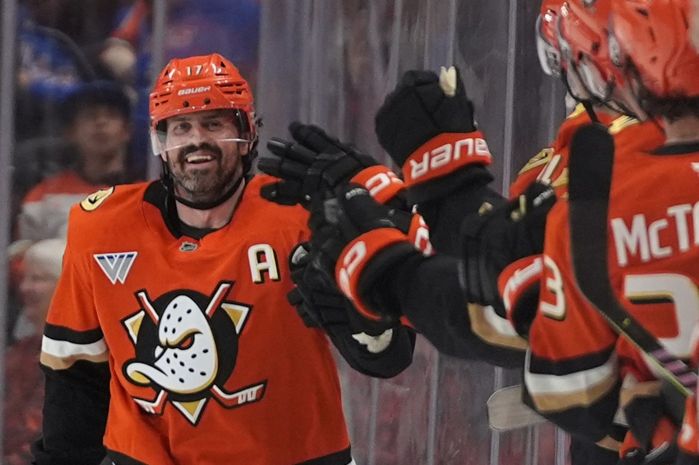 Ducks head to Colorado looking to build on 4-game winning streak