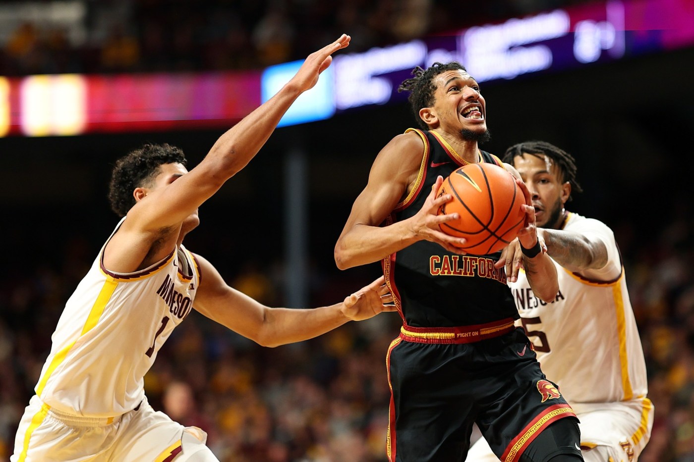 Chad Baker-Mazara, USC edge Minnesota in OT to finish 3-game trip