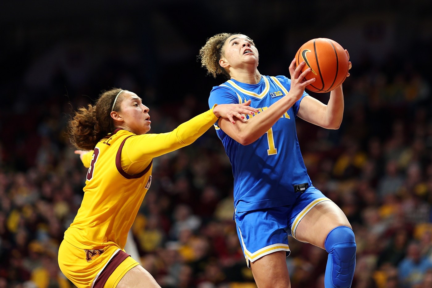 Rice, Betts lead No. 3 UCLA women past Minnesota for 10th straight win