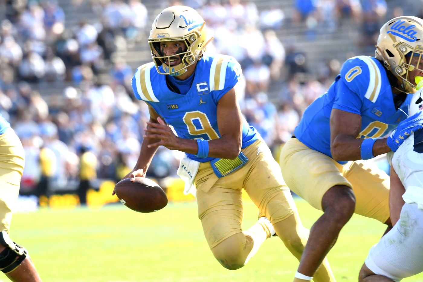 UCLA football breakdown: How the Bruins look at quarterback
