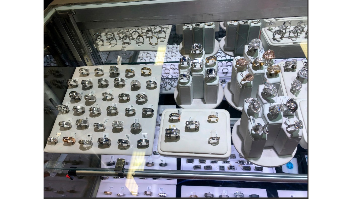 Immigration officials allow suspect in $100 million Southern California jewelry heist to self deport, avoiding trial
