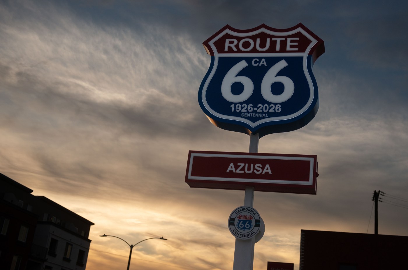 Alert 66 Photos: Azusa unveils towering tribute to Route 66, plus new mural ...
