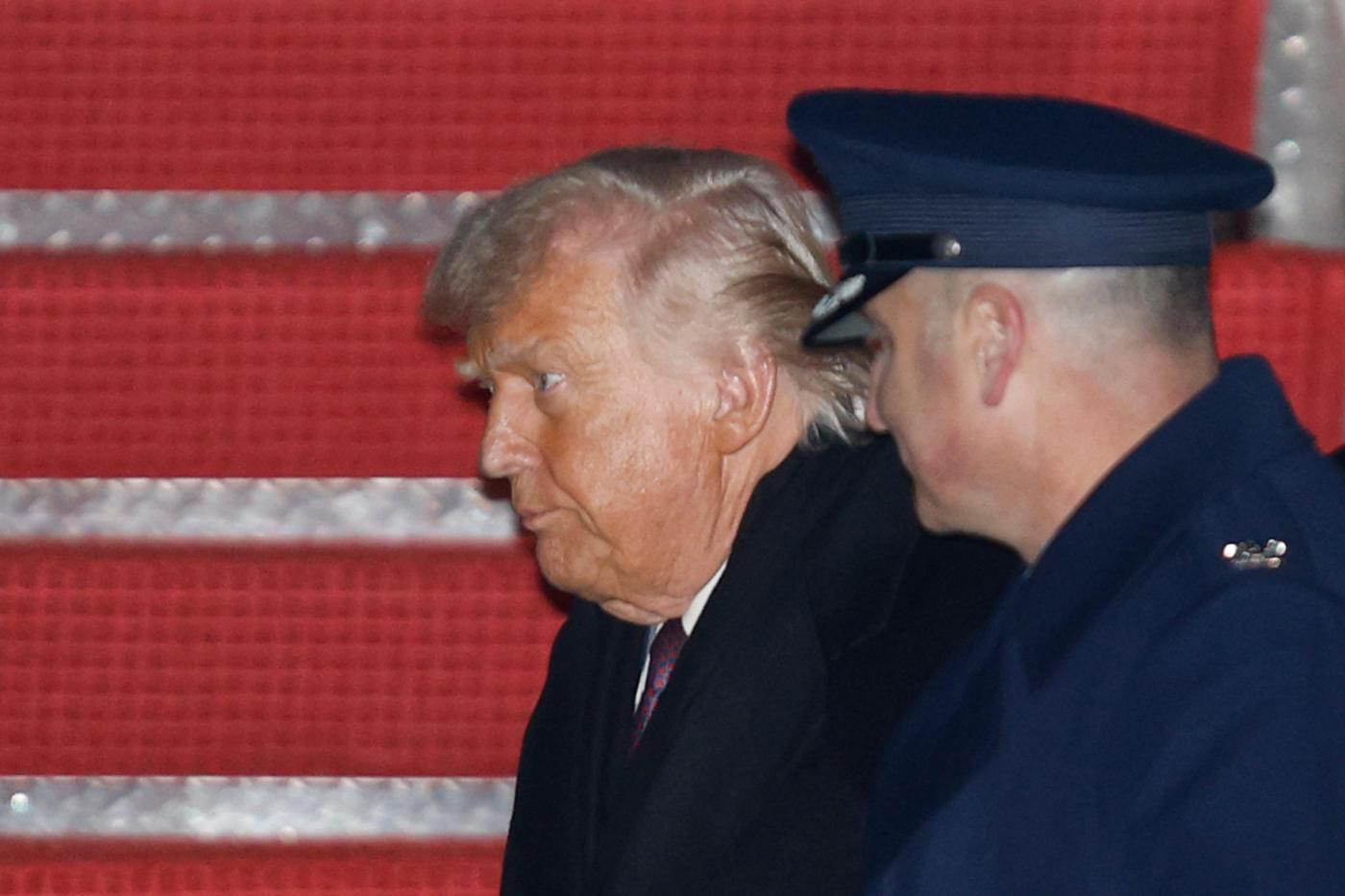 Trump, unbowed by backlash to Minneapolis shooting, blames Democrats for ‘chaos’
