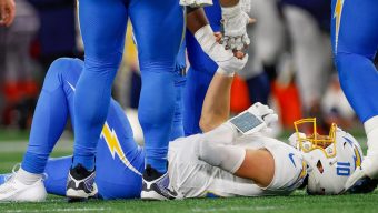 Chargers review: QB Justin Herbert needed help, but didn’t get it Sunday