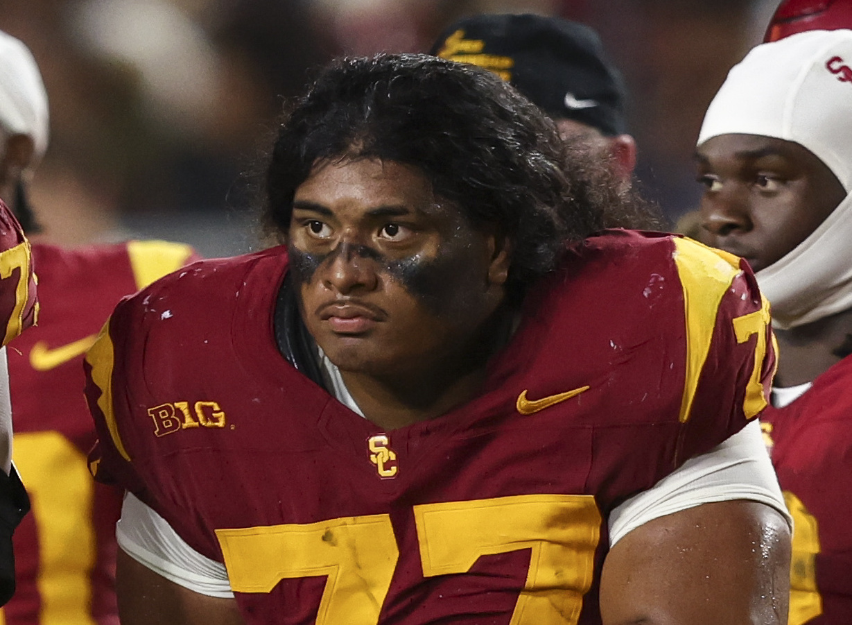 All 5 starting offensive linemen returning for USC next season