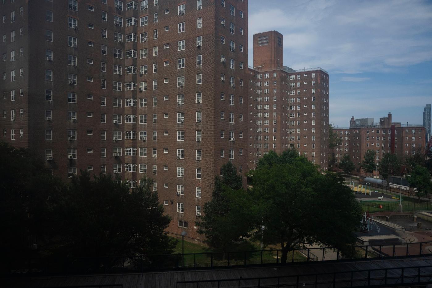 HUD demands public housing officials check for immigrants